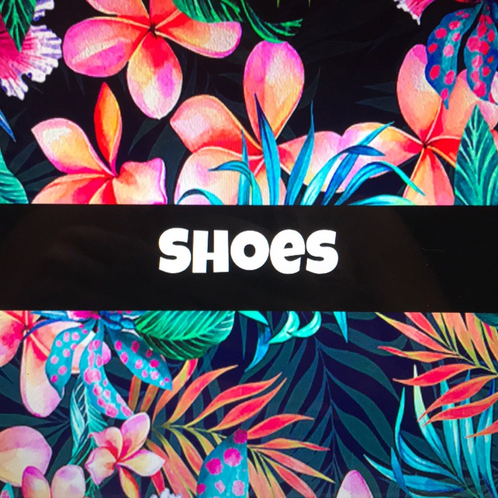 👠👡👢👟